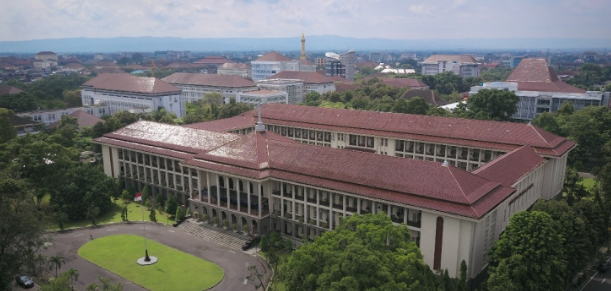Universitas UGM