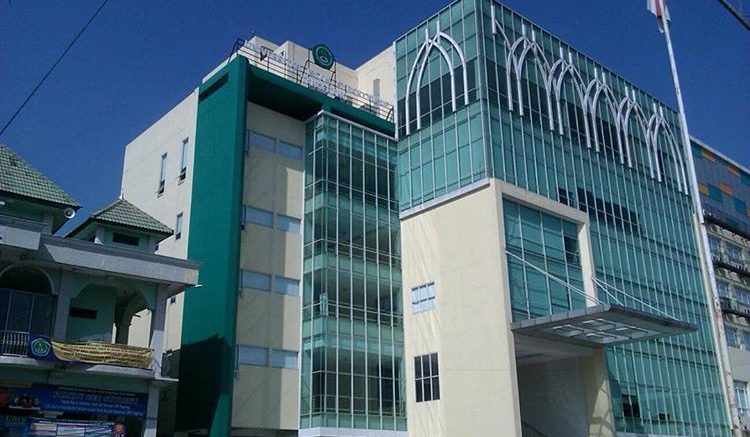 universitas pertama di banten